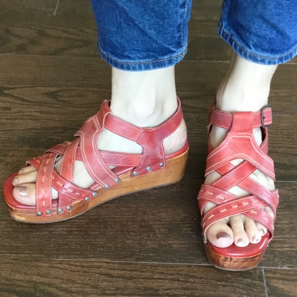 NIB Bed Stu Shirley Wooden platfoms (10) - Picture 10 of 12